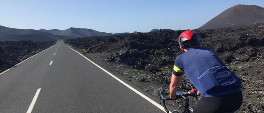 Radfahren auf Lanzarote. Fahrrader sind nicht nur fur den Sommer