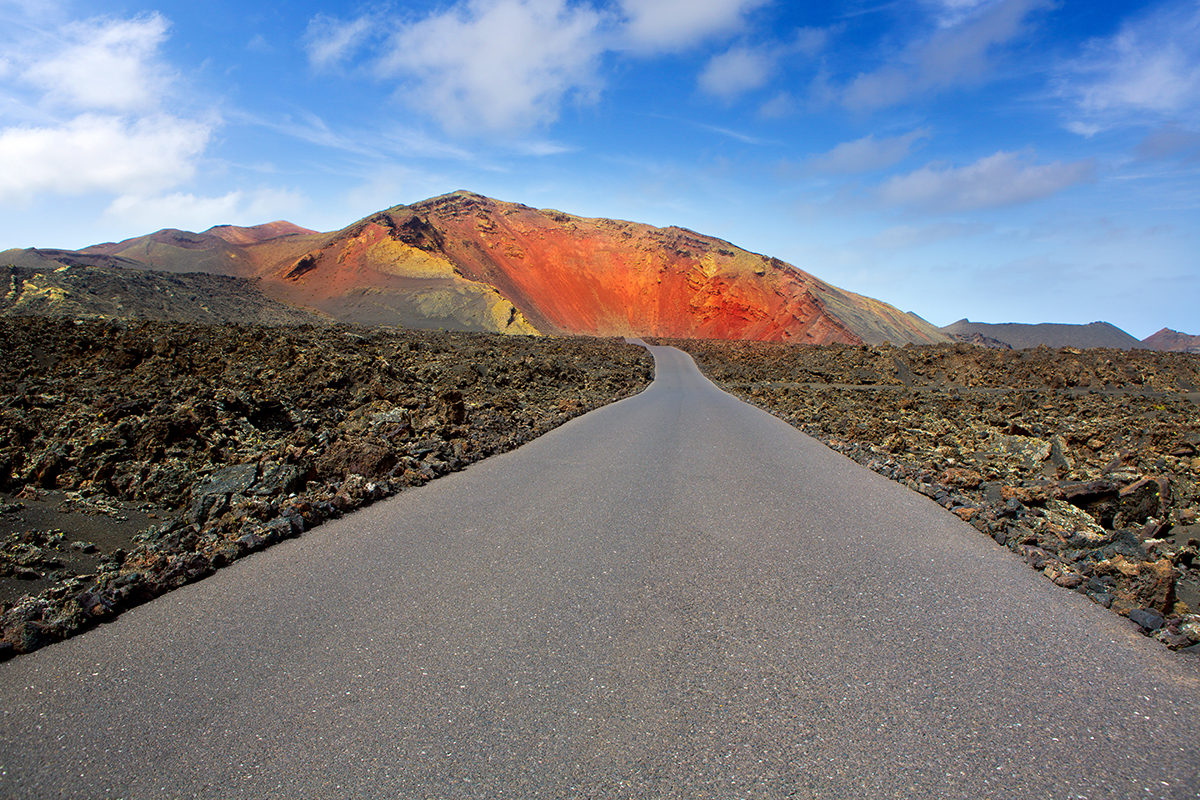 3 paisajes indispensables que ver en Lanzarote-Parque Nacional de Timanfaya