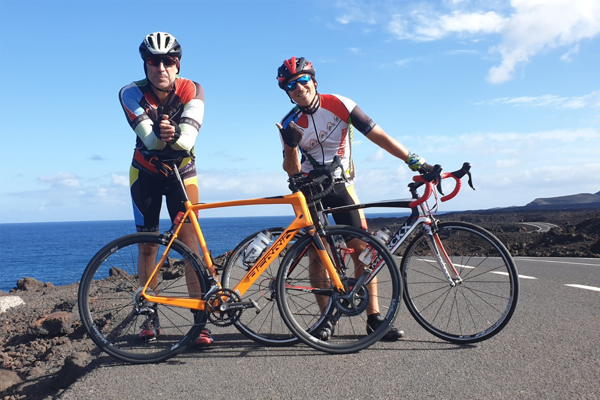 5 consejos para hacer una gran salida ciclista en grupo con tus amigos por Lanzarote