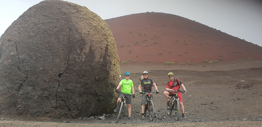 Ciclo turismo por Lanzarote. No cargues con las bicis desde casa