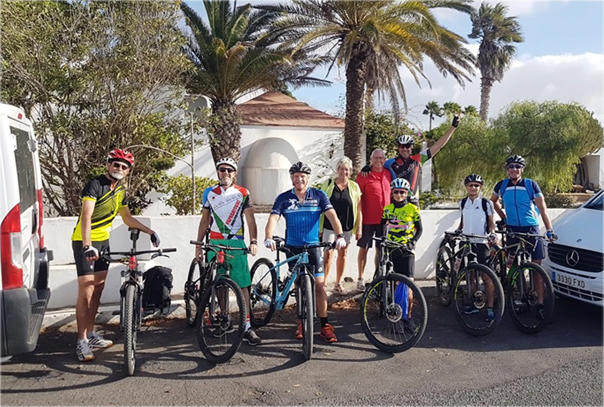 Cycling around Lanzarote, discover the island with one of our bikes - Papagayo Bike