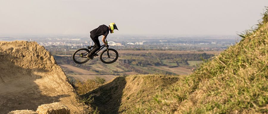 Guía para aprender a realizar saltos con tu mountain bike de forma segura por Lanzarote