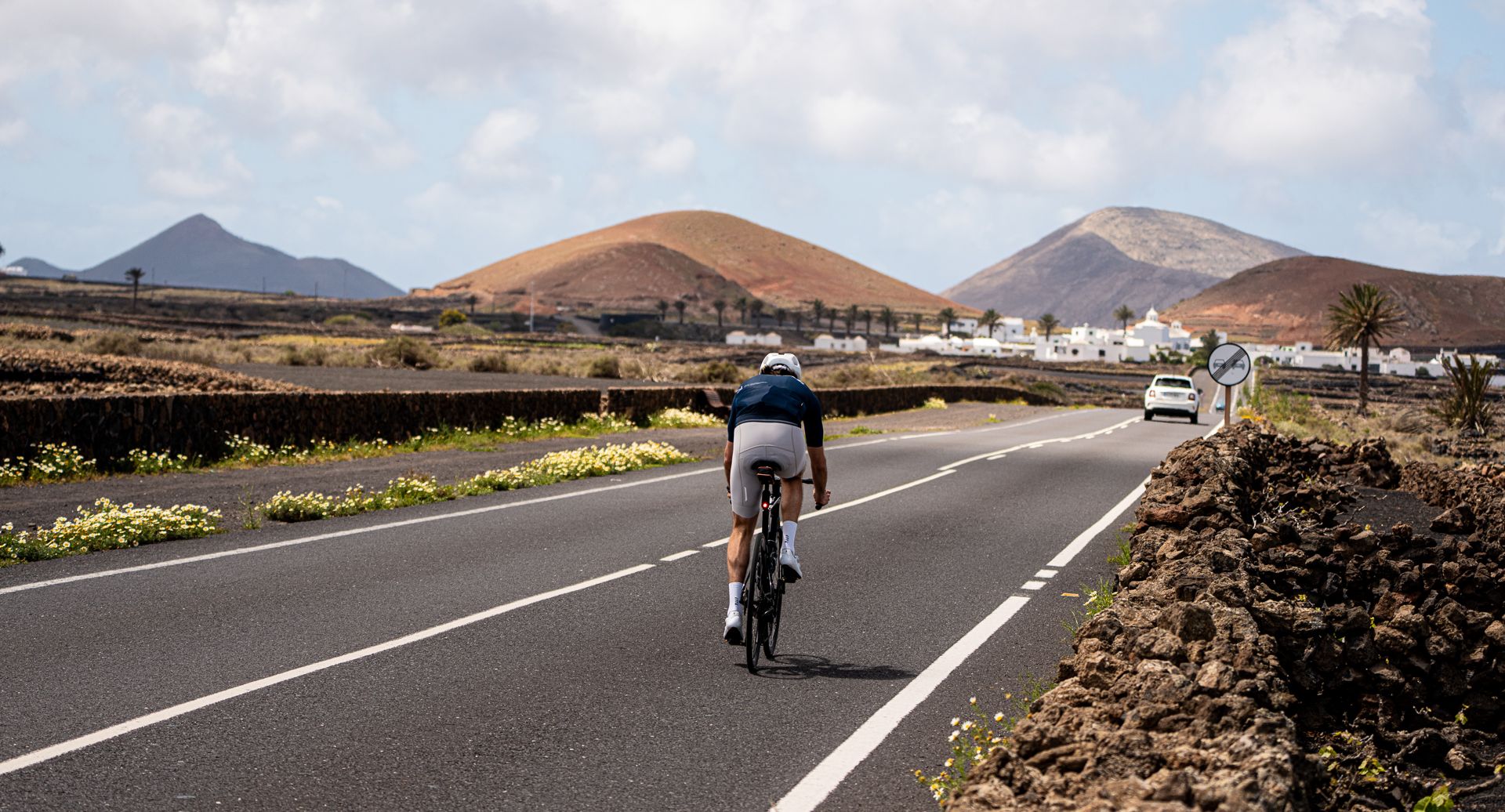 Las 5 Mejores Rutas de Ciclismo de Carretera en Lanzarote Las 5 Mejores Rutas de Ciclismo de Carretera en Lanzarote