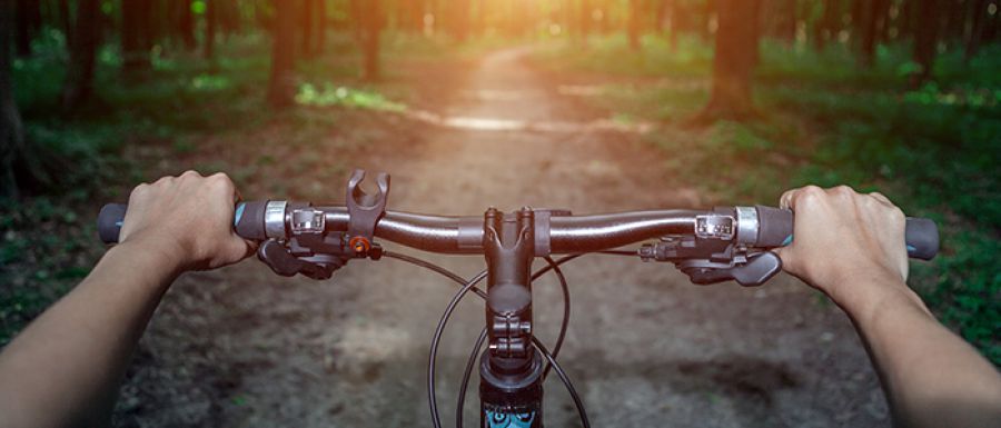 Radfahren auf Lanzarote. Was muss die richtige Position auf dem Fahrrad sein