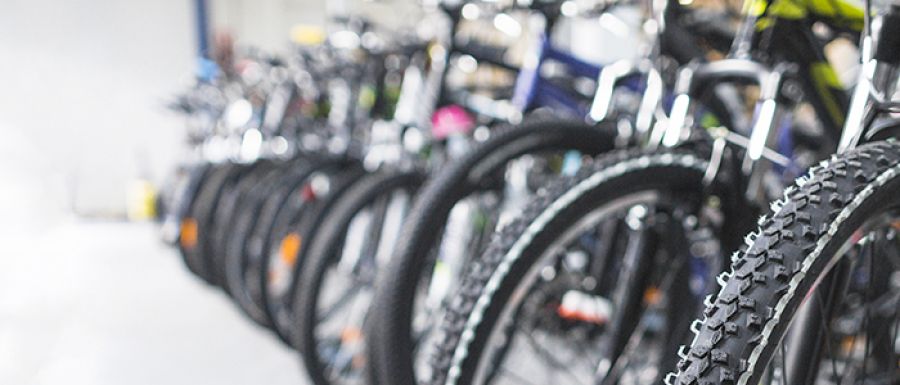Rodando en bicicleta por Lanzarote-Escoge la bicicleta de alquiler perfecta